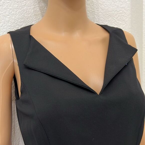 Tahari Elegant Black Sleeveless Dress Sz 2 VNeck Pleated Midi Slimming Cocktail - Picture 6 of 10